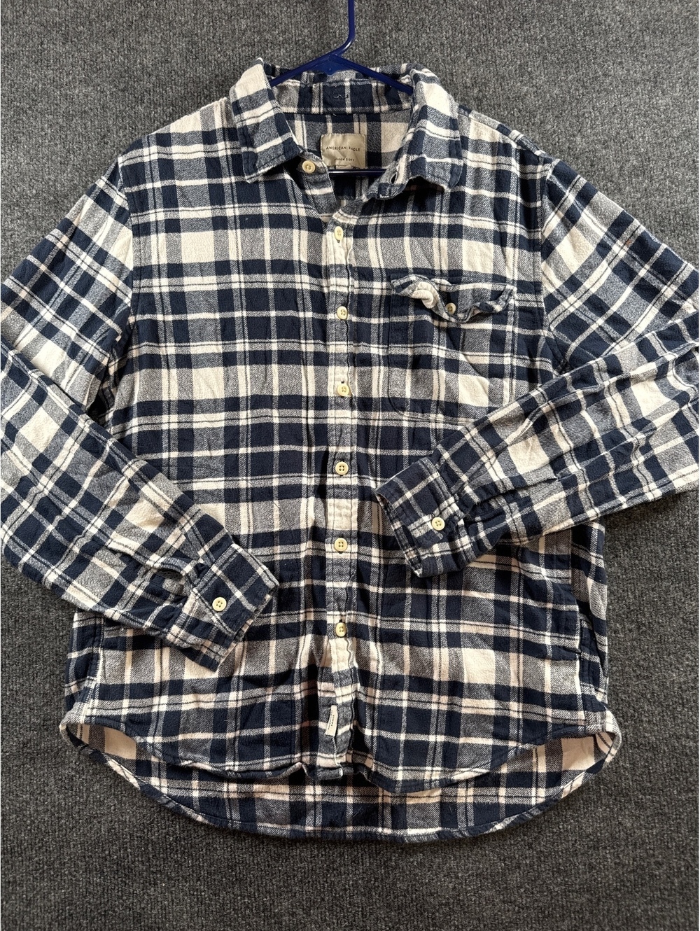 American Eagle Super Soft Navy White Plaid Flannel Button Up Shirt Mens